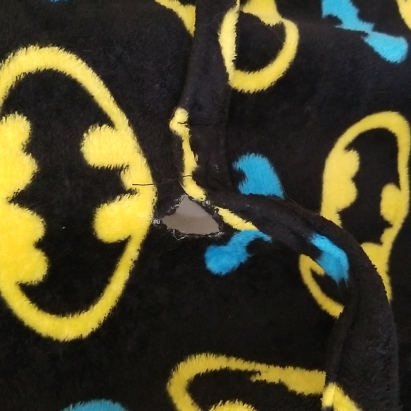 Batman Robe - Picture 5 of 6